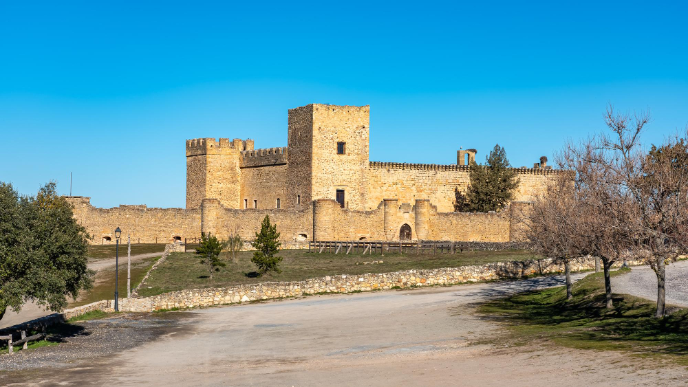 Sarabia y Asociados cierra la compraventa del Castillo de Pedraza